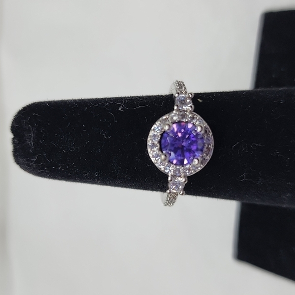 LAB CREATED ALEXANDRITE RING - Picture 2 of 10